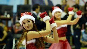 [포토] 치어리더, 귀요미 산타걸 ‘男心 루팡~’ 