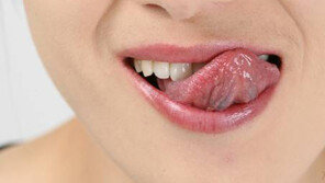 국내연구진, 사람 혀보다 1억 배 뛰어난 ‘전자 혀’ 개발