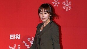[포토] 정유미, 돋보이는 탄탄 각선미