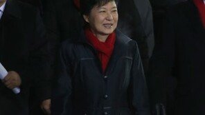 박근혜, 삼성동 자택서 여의도 새누리 당사로 이동