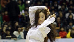 [포토] 치어리더, 섹시+농염한 웨이브로 男心 자극