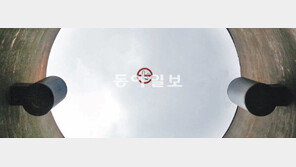 [포토 에세이]유리 지붕에 붙은 금연로고