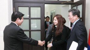 연세대학교 교정찾은 손연재, ‘자체발광’ 미모