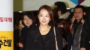 [포토] 신지수, 찢어진 핫팬츠…불타는 패션 열정