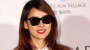 [SD포토] ‘엄태웅 비공개 결혼’ 이효리, 하객 패션도 남달라