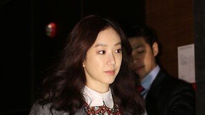 [SD포토] 정려원, 하객패션의 제왕…상큼 발랄한 매력