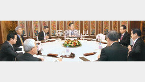 전경련 “감원 자제하고 투자 늘리겠다”