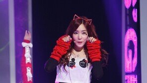 [포토] 소녀시대 티파니, 있는 듯 없는 듯 ‘11자 복근’