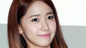 [포토] 소녀시대 윤아, 민폐 하객 ‘예뻐도 너무 예뻐’