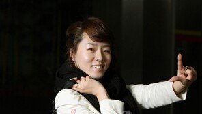 이상화 쾌속 질주…그 뒤엔 세계 톱 키워낸 ‘케빈 코치’ 있었다