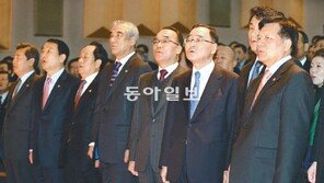 문턱 넘은 鄭총리 “업무 적극적으로…”