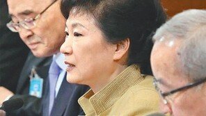 귀막은 靑, 입다문 與… 정권초 ‘쌍끌이 위기’