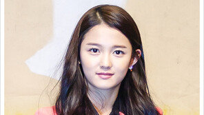 [우먼 동아일보 스타 뷰티] 러블리 걸~남보라의 ‘미니멈 로맨틱’ 메이크업