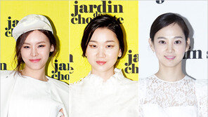 [우먼 동아일보] 구은애, 장윤주, 윤승아의 화이트 룩 & 블루 포인트 연출법!