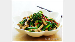[우먼 동아일보] 사계절 제철 채소를 내 맘대로 응용하는 봄채소볶음