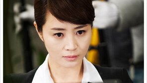 [우먼 동아일보] 드라마 ‘직장의 신’ 김혜수의 데이 vs 나이트 메이크업 대결! ① 정갈한 오피스 메이크업