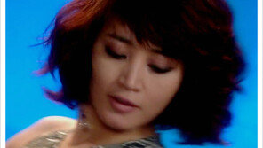 [우먼 동아일보] 드라마 ‘직장의 신’ 김혜수의 데이 vs 나이트 메이크업 대결! ② 고혹적인 스모키 메이크업