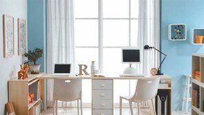 [Lifestyle]공부 잘되는 방, 심플한 가구와 파란색 인테리어가 기본