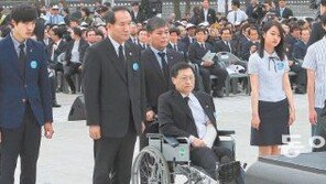 갈라진 5·18 기념식서… 朴대통령 “국민통합으로 승화”