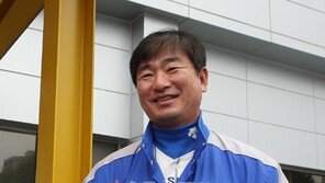 [런다운] 그 시각 사우나에 간 삼성 류중일 감독 “모든 TV 류·추 채널 고정”
