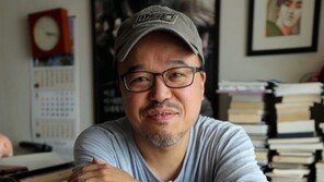 [HOT피플]윤태호 “이게 진짜 사는 건가, ‘미생’은 그런 사람들 이야기”