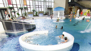 휴식,놀이,건강 3박자 갖춘 가족 휴양지, 여름의 마무리는 파라다이스 스파 도고에서~!