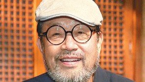 연극 ‘아버지와 나와 홍매와’ 말기암 아버지역으로 화제 모으는 신구씨