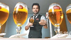 [Lifestyle]맥주 리추얼, 황홀한 맛과 향 살리는 ‘오묘한 의식’