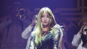 아이유 “하동균, 7년째 알고 지내…날 펑펑 울린 따뜻한 남자”