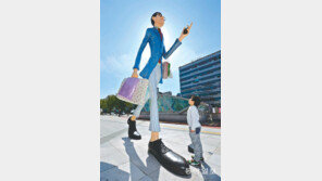 [포토 에세이]나도 커서… 소년의 꿈