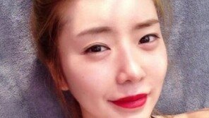 ‘박유천 열애설’ 안신애, 과거 수영장 셀카도 화제…환상 미모