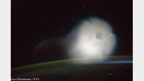 유령 닮은 우주 구름, 우주에도 구름이? 이유 알고보니…