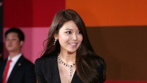 [SD포토] ‘SIA’ 수영, 우월한 각선미 뽐내는 ‘한뼘 초미니’