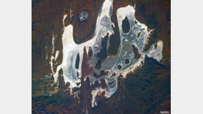 무서운 호수 위성 사진, 할로윈데이에 미국에 유령 등장?