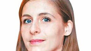 [책의 향기/글로벌 북 카페]45년 전통 英 맨부커상 수상작 ‘루미나리에’