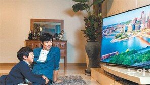 [Lifestyle]UHD 본 준수가 “TV속에 들어가보고 싶어” 하길래 샀죠