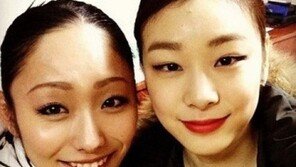 김연아 우승 인증샷, 2위 안도 미키와 다정하게 ‘찰칵’