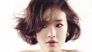 ‘김우빈 연인’ 유지안, 파격적인 알몸 화보…아찔한 섹시미 폭발