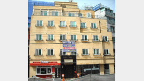 양재역 4번 출구쪽 신축건물