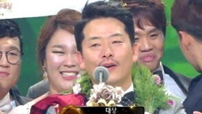 김준호 KBS 연예대상 수상소감, “경비 아저씨 복수하려고…”