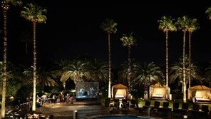 [Lifestyle]낮엔 ‘숲 속 오두막’서 소꿉장난, 밤엔 온수풀서 물놀이