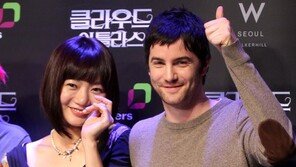 ‘배두나와 열애설’ 짐 스터게스는 누구? “영국 훈남 배우”