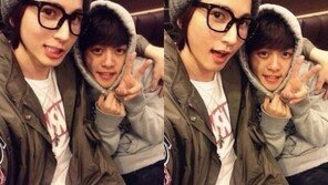 ‘유키스’ 탈퇴 동호 근황, 멤버 기섭과 어깨동무 ‘환한 표정’