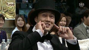 소지섭 ‘귀요미 포즈’, 검지로 양볼 찌르며 애교 작렬