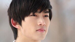 “JYP 개혁 필요하다” 옥택연 사과, “애정과 열정이 과했다”