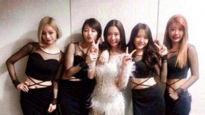 ‘음악중심’ 클라라 19금 시스루 의상 입고…