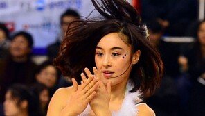 [화보] ‘혼혈 비욘세’ 김소니아, 치어리더 무대에 올라 ‘섹시댄스’