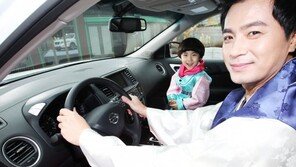 [포토] 닛산, 패스파인더 “한복입고, 궁금했던 실내는”