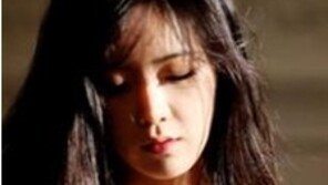‘주먹이 운다’ 채보미 송가연… 폭발적인 볼륨몸매 공개