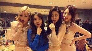 걸스데이 인기가요 1위 인증샷, 누드톤 의상 입고 ‘섹시 표정’